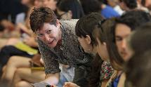 Jayne Niemi with students