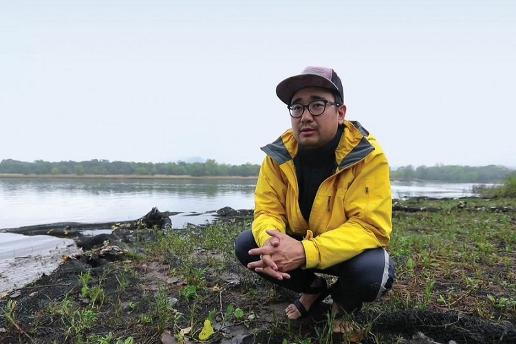 Professor Kim at Mississippi River