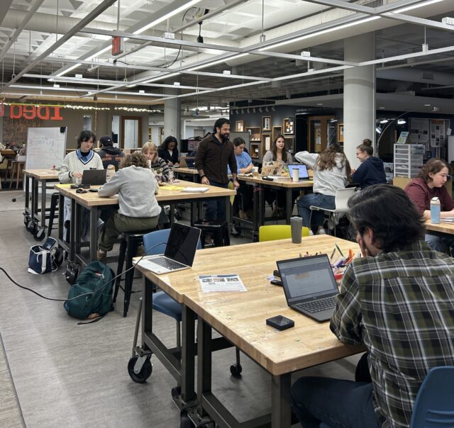 Neuroscience class in the idea lab