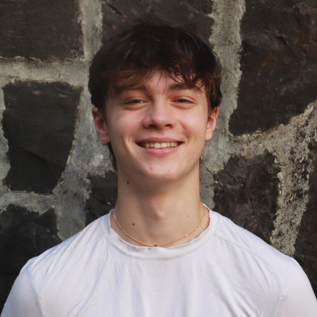 Jona Ragogna Headshot
