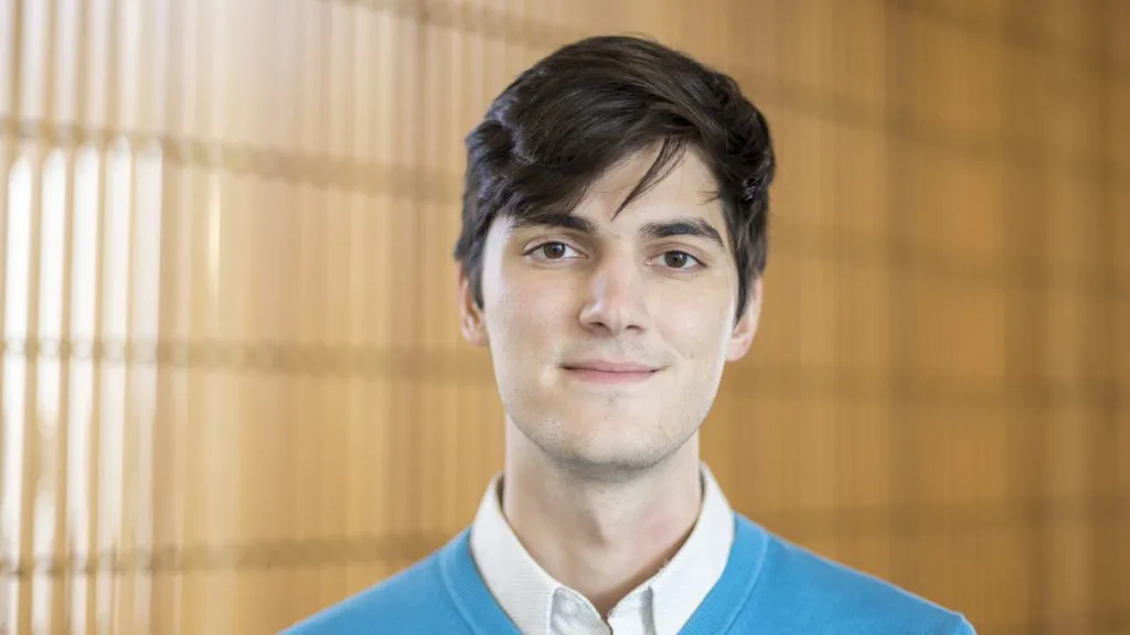 Headshot of Carter Rutherford.