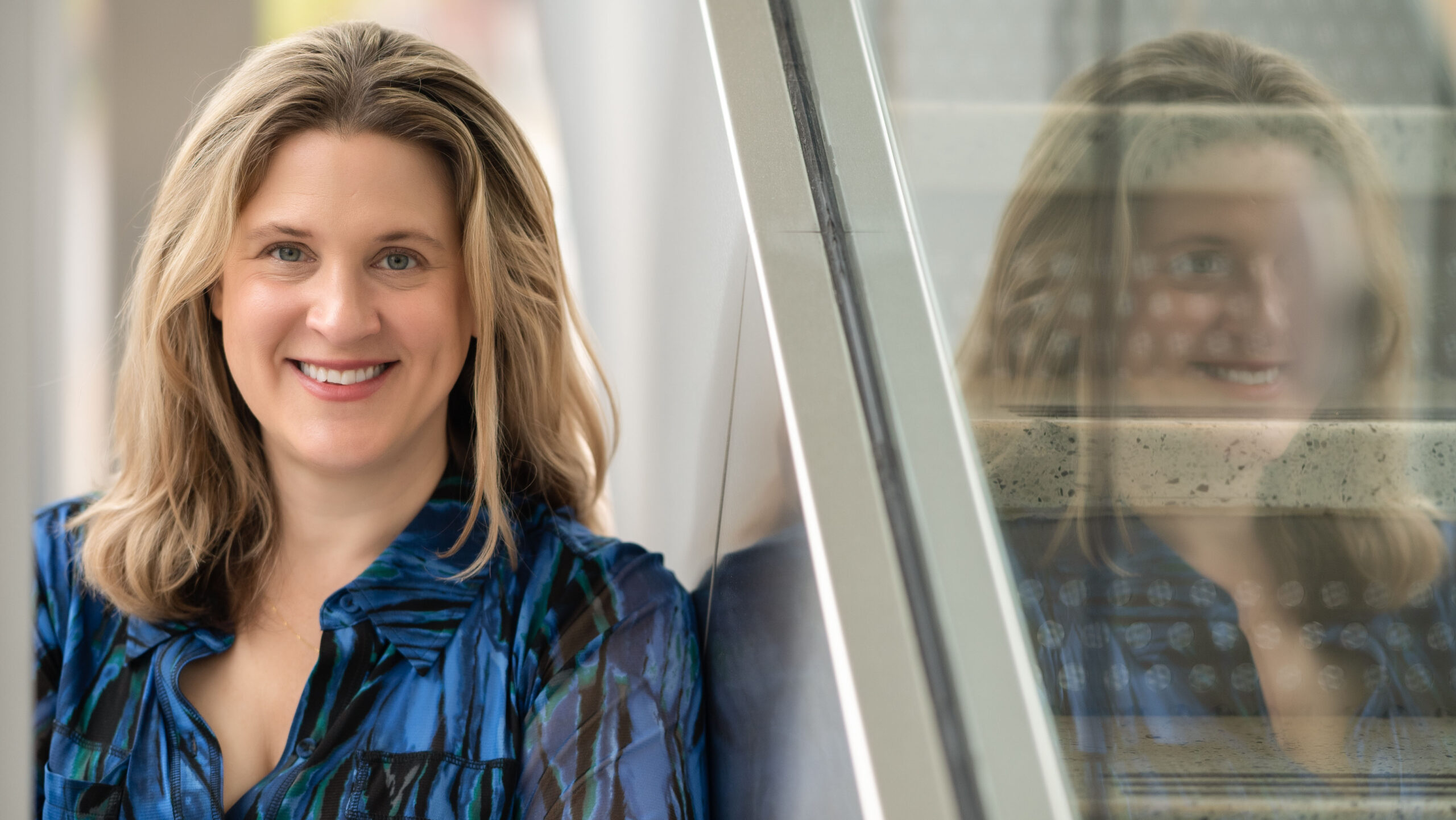 Headshot of Joanna E. Curtis