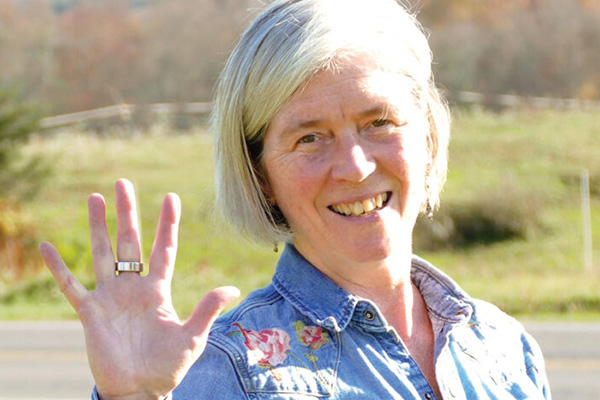 Molly Ahearn '81