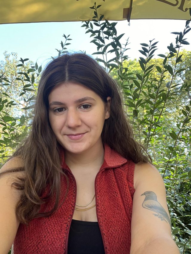Photo of Anya Armentrout